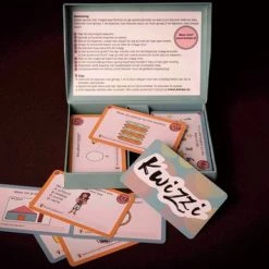 Merkloos Kwizzi Spelend Beter Rekenen - Rekenspel (kleuters Groep 1-2) - Educatief Kaartspel -educational games Winkel 550x355 1