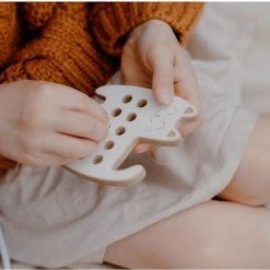 Milan Toys Inrijgplankje Hout | Kitten | Educatief Montessori Speelgoed | Milintoys | Thuismusje -educational games Winkel 550x369 7