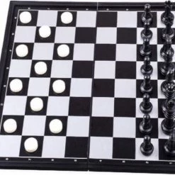 Shagam 3-in-1 Bordspel - 25 Cm - Plastic - Magnetisch - Schaakbord - Dambord - Backgammon - Schaakspel - Schaakset - Schaken - Dammen - Met Schaakstukken - Chess - Hout - Opklapbaar -educational games Winkel 550x451 5