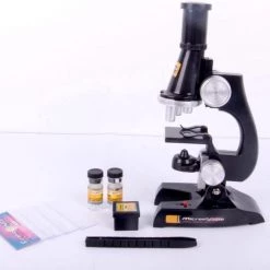 CRYTIVE Speelgoed Kindermicroscoop Voor Kinderen - Laboratorium Educatief Speelgoed Voor Uw Kind - Kinder Microscoop - 100x-450x -educational games Winkel 550x536 1