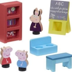 Peppa Pig Houten Schoolhuis Speelset 13 Peppa Pig Houten Schoolhuis Speelset -educational games Winkel 550x537 6