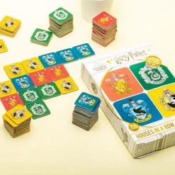 Paladone Harry Potter Hogwarts Houses In A Row Spel