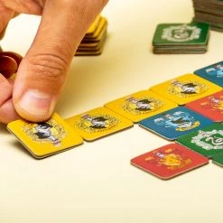 Paladone Harry Potter Hogwarts Houses In A Row Spel -educational games Winkel 550x550 437
